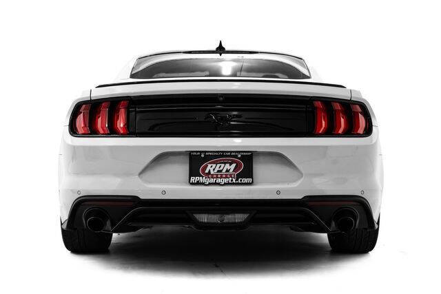 2022 Ford Mustang EcoBoost