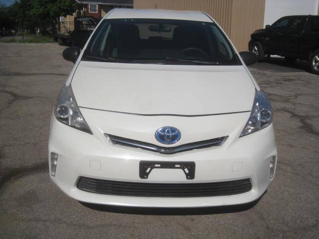 2012 Toyota Prius v Five