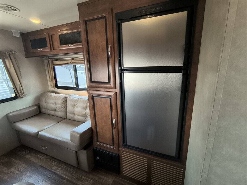 2016 Forest River VIBE 207RD