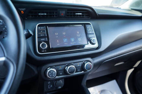2022 Nissan Kicks S