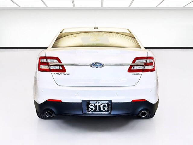 2019 Ford Taurus SEL