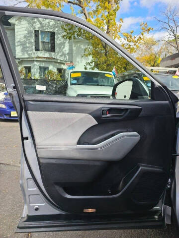 2023 Toyota Highlander Platinum