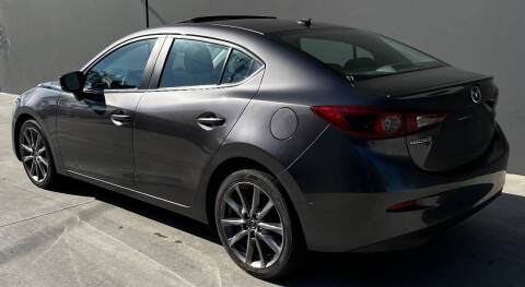 2018 Mazda MAZDA3 Grand Touring