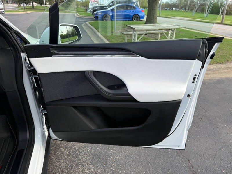 2022 Tesla Model X Plaid