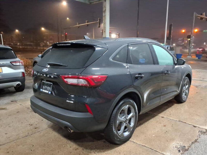 2025 Ford Escape ST-Line Select