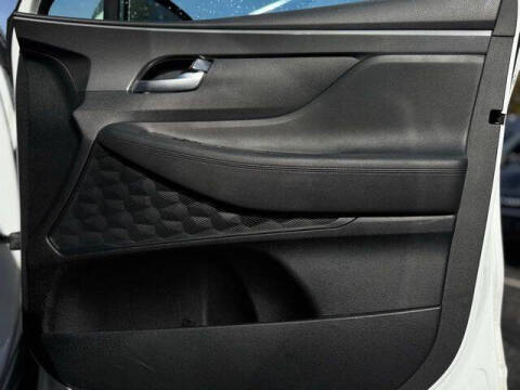 2023 Hyundai Santa Fe SE