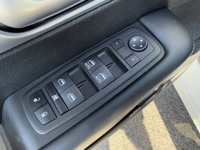 2023 Chrysler Pacifica Touring