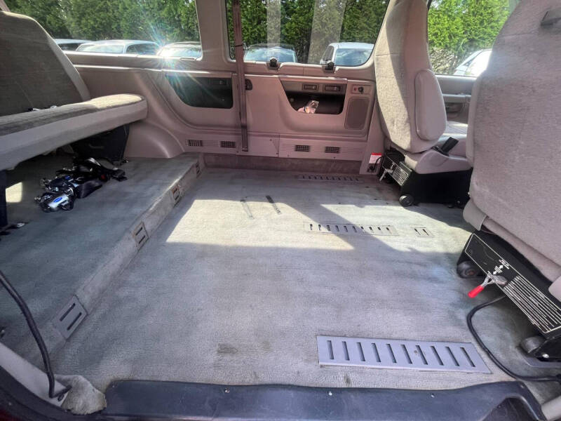 2002 Ford E-Series
