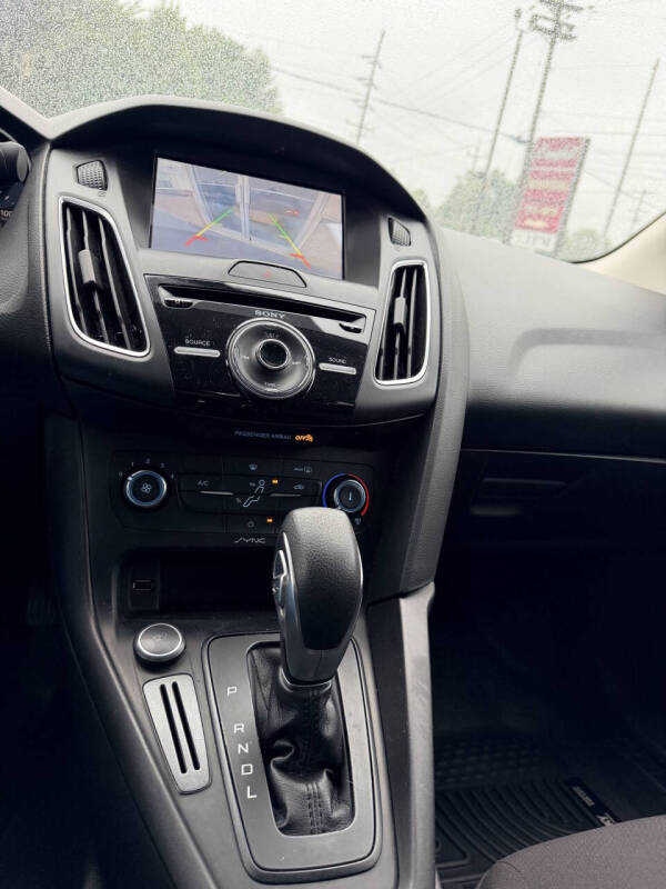 2017 Ford Focus SE