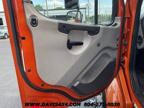 2016 Freightliner M2 106