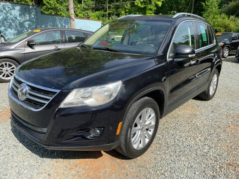 2009 Volkswagen Tiguan for sale at Triple B Auto Sales in Siler City NC