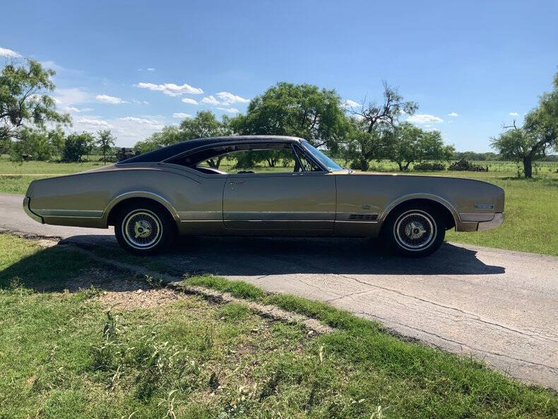 1967 Oldsmobile Delta Eighty-Eight
