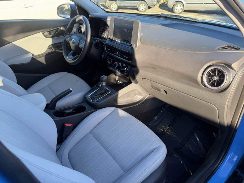 2023 Hyundai Kona SEL