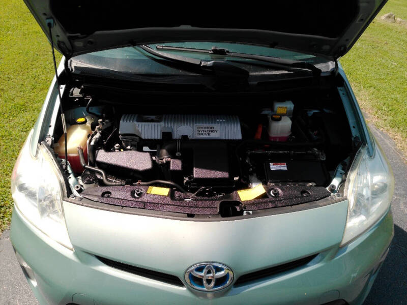 2013 Toyota Prius Three