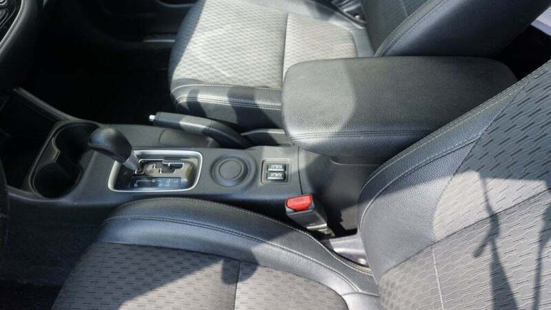 2015 Mitsubishi Outlander SE