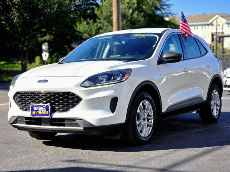 2022 Ford Escape SE's photo