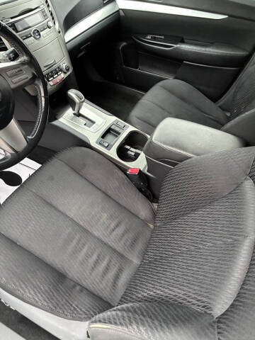 2011 Subaru Outback 2.5i Premium