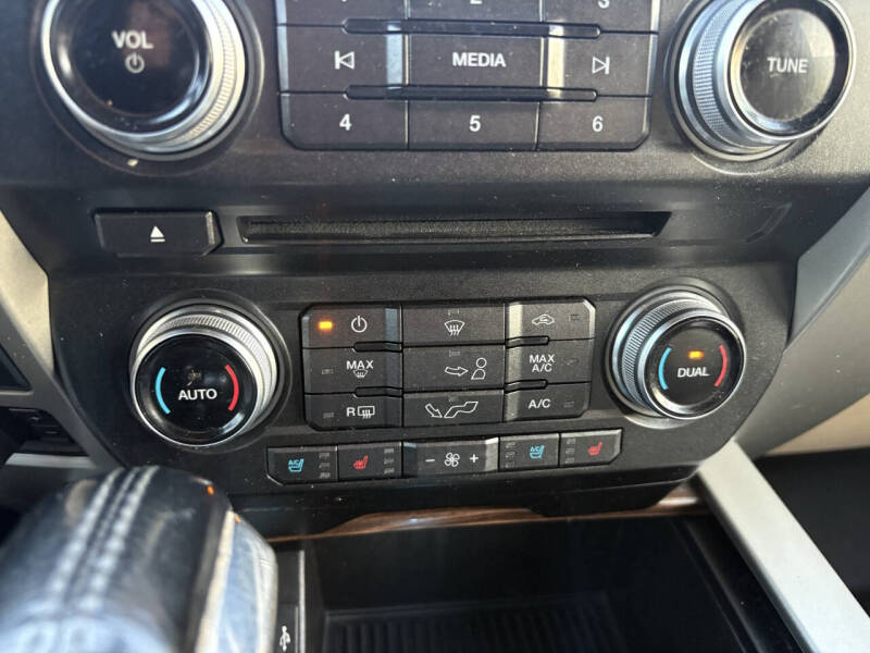 2017 Ford F-150 Lariat