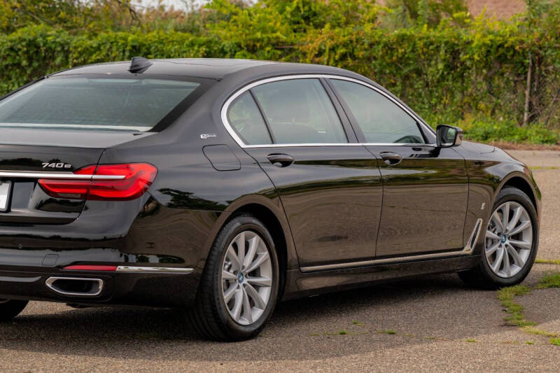 2018 BMW 7 Series 740e xDrive iPerformance