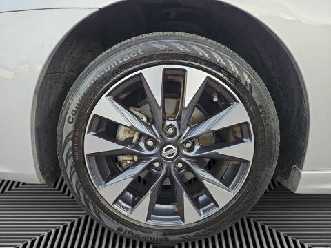 2017 Nissan Sentra SR