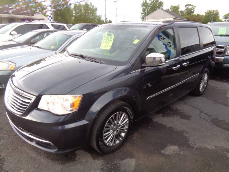 2014 Chrysler Town and Country for sale at Aspen Auto Sales in Wayne MI