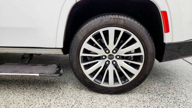 2023 Jeep Grand Wagoneer Series III