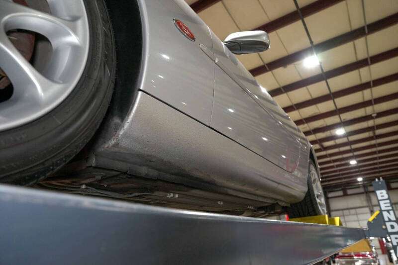 2001 Jaguar XKR