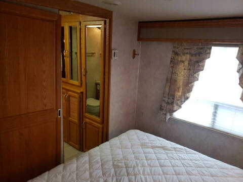 1999 Freightliner XC Chassis