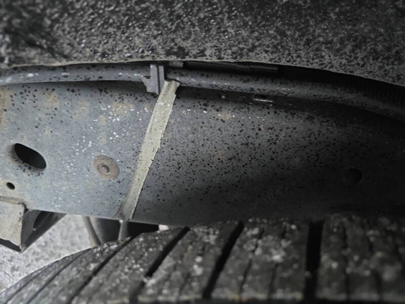 2011 Nissan Pathfinder LE