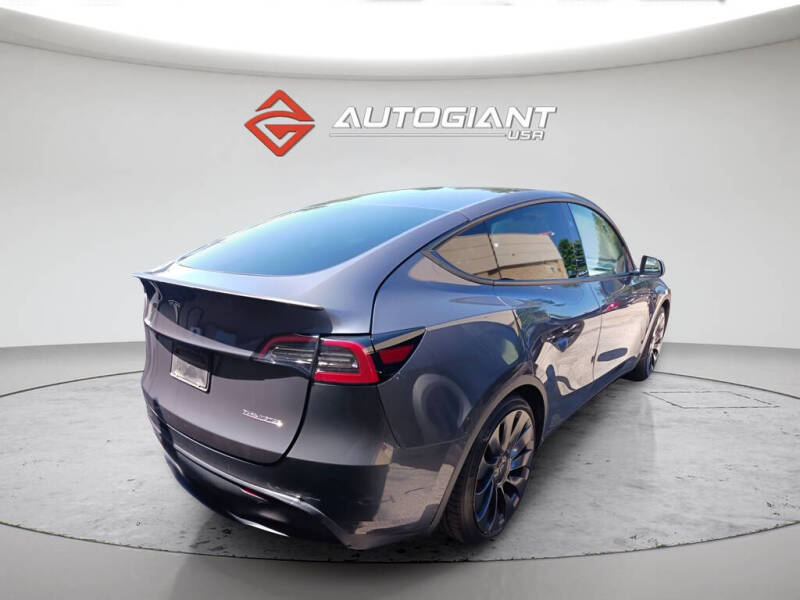 2023 Tesla Model Y Performance