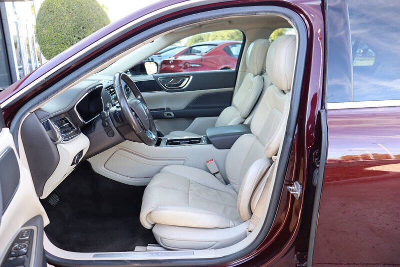 2018 Lincoln Continental Select