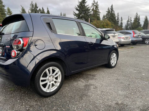 2016 Chevrolet Sonic LT Auto