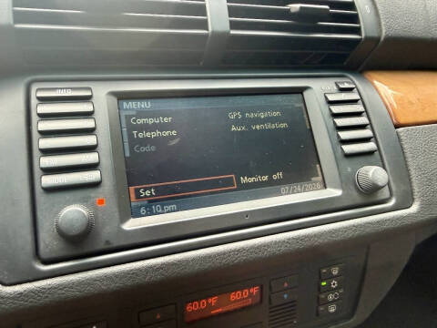 2005 BMW X5 3.0i