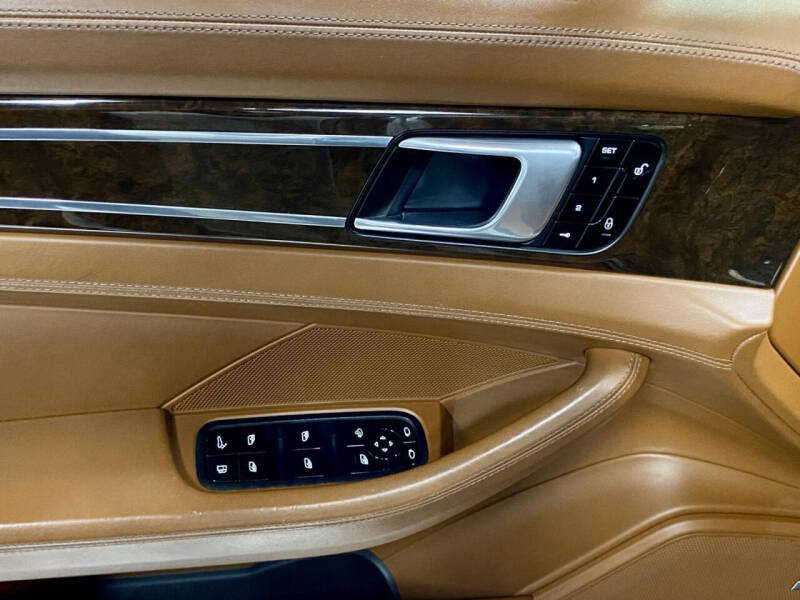 2018 Porsche Panamera 4 E-Hybrid