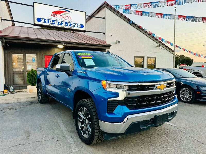 2022 Chevrolet Silverado 1500 LT's photo
