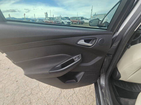 2017 Ford Focus Titanium