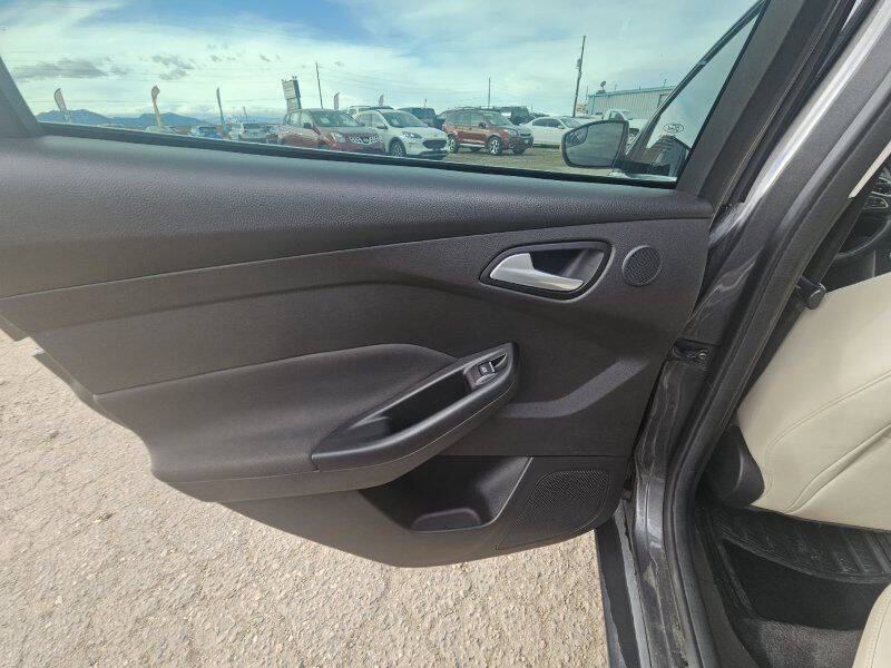 2017 Ford Focus Titanium