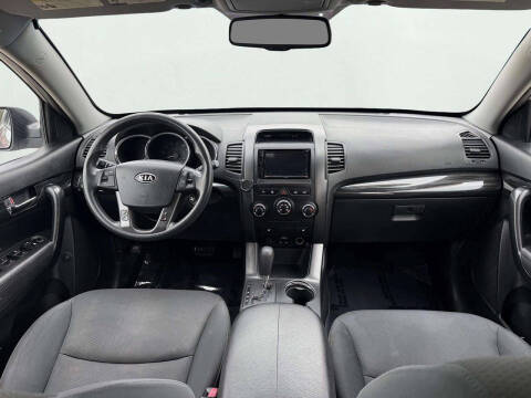 2013 Kia Sorento LX