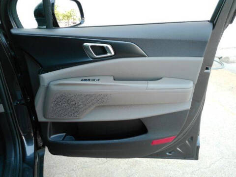 2025 Kia Carnival LXS