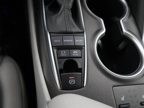 2021 Toyota Camry Hybrid XLE