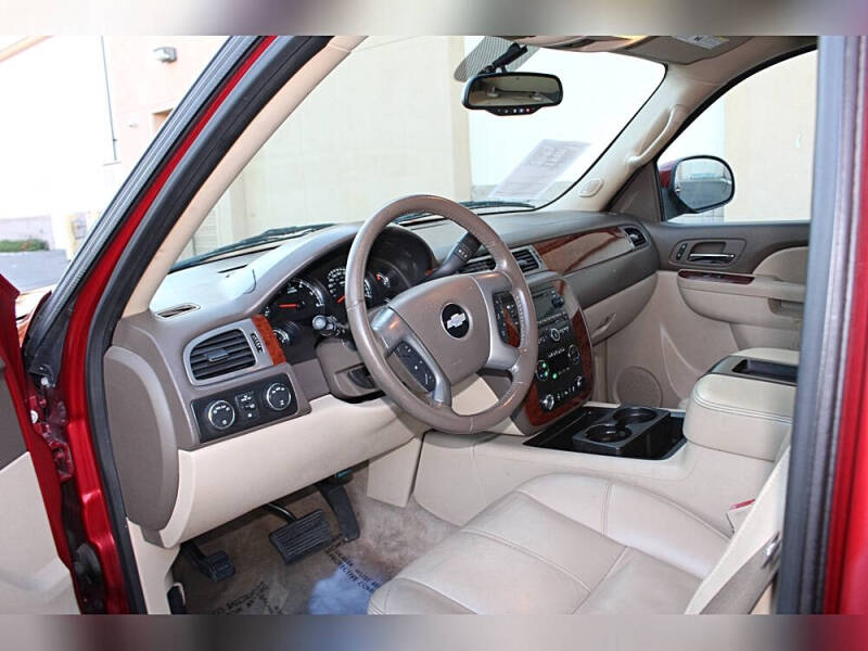 2013 Chevrolet Suburban LT