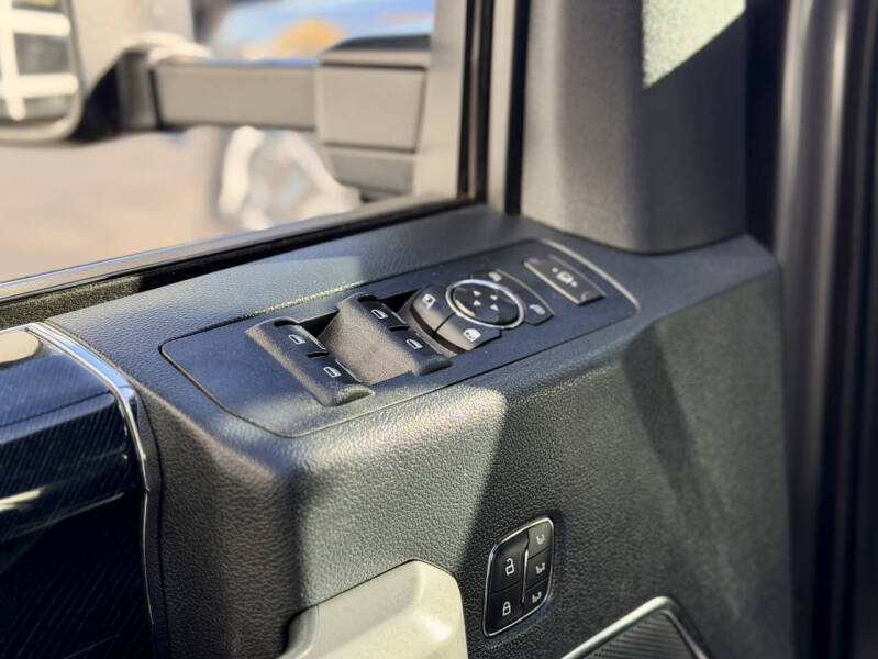 2022 Ford F-350 Super Duty Platinum