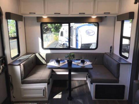 2023 Dutchmen Atlas 2532RDF / 29ft Reduced