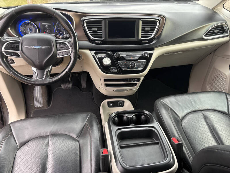 2019 Chrysler Pacifica Touring L