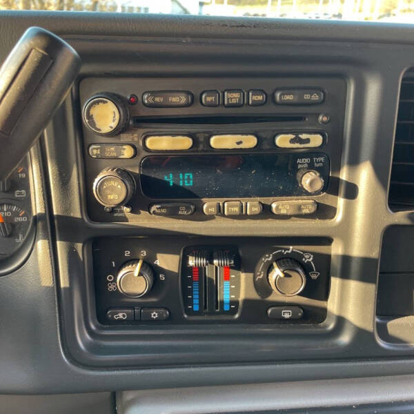 2005 Chevrolet Avalanche 1500 LS