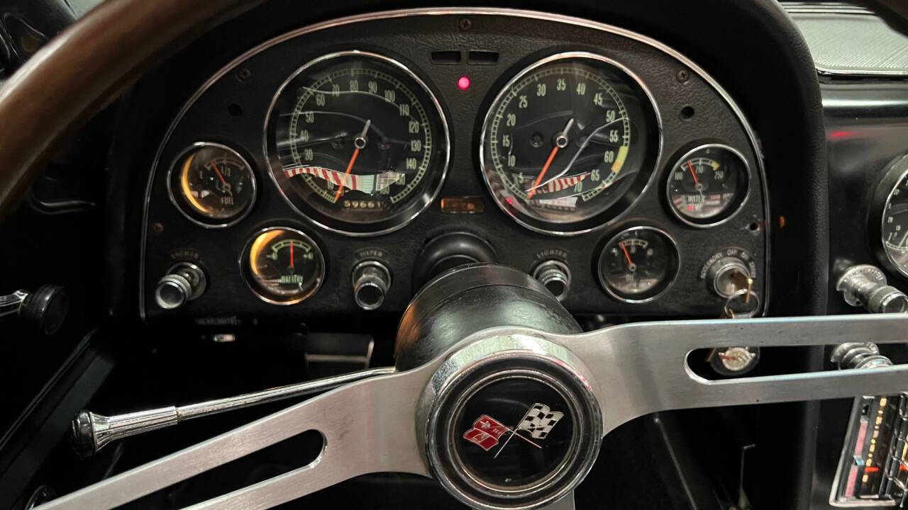 1966 Chevrolet Corvette 23