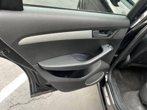 2012 Audi Q5 3.2 quattro Premium Plus