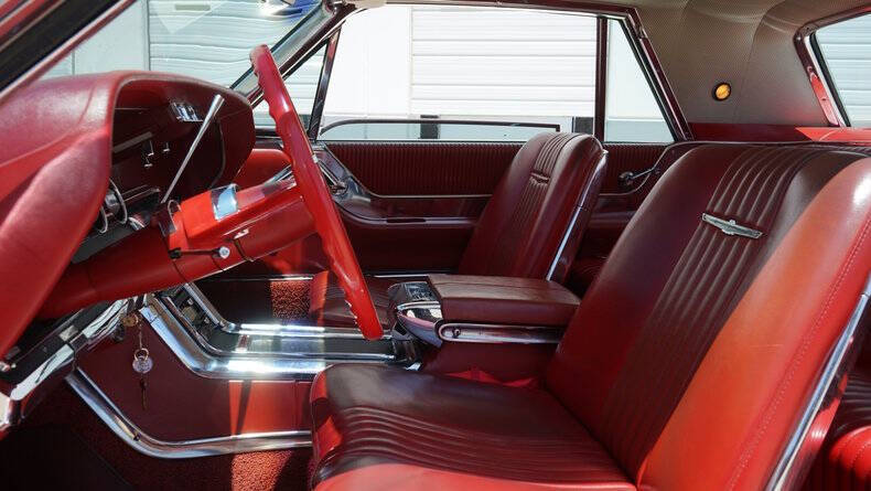1965 Ford Thunderbird