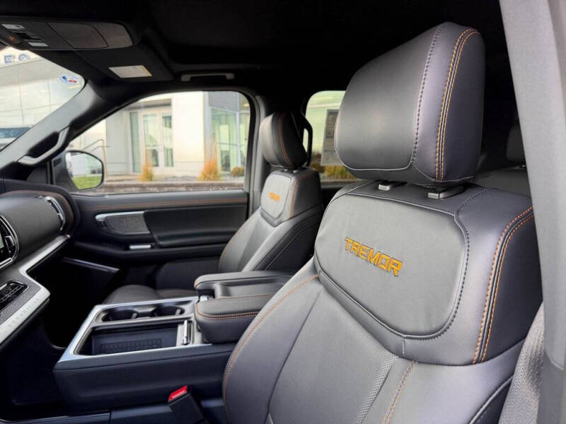 2025 Ford Expedition Tremor