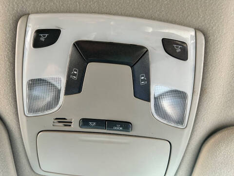 2013 Toyota Sienna LE 8-Passenger